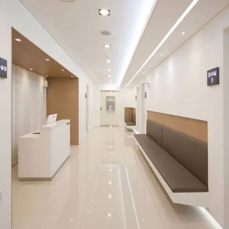 Clinics Vinyl Flooring in Corridors