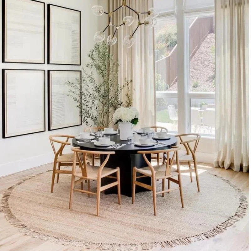 Round Carpets in Dining Areas