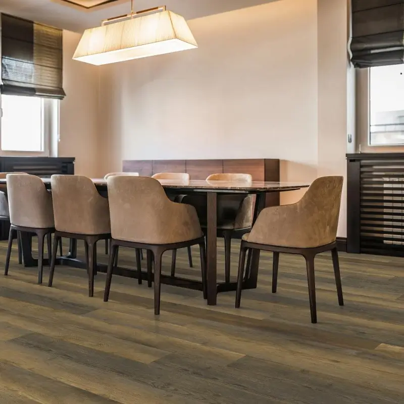 Oak Floorboard in dining room